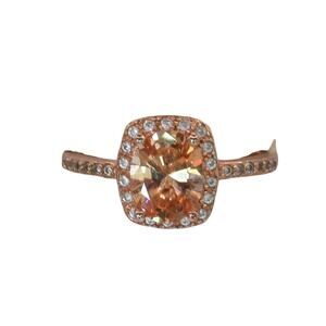 NWOT Fragrant Jewels Peach Oval-Cut Halo 2mm Band Ring Size 7.75 US